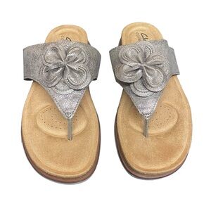 Clarks Women's Brynn Style Flat Sandal with Floral Detail